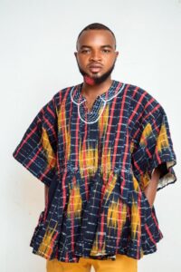 Amoah smocks - Ghanaian young entrepreneur endowed with Authentic hand weaven skills